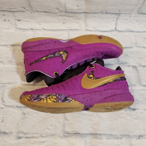 Nike LeBron Shoes Youth 7 Purple and Black Sneakers with Gold Accents - Picture 3 of 11